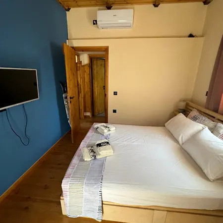 Margarita Cottage In Paralia Velikas Messíni Exteriér fotografie