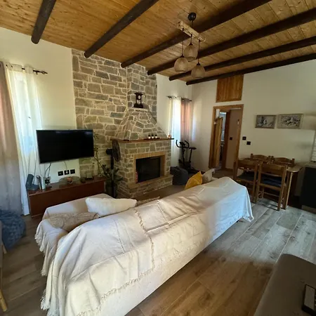 Margarita Cottage In Paralia Velikas Messíni Exteriér fotografie